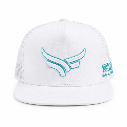 Gorra trucker TERCO blanca y turquesa con logo Wing bordado - imagen 2
